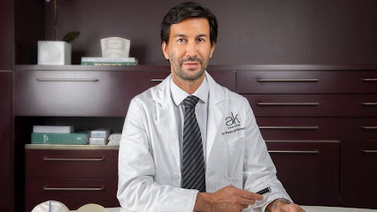 Dr Paolo Montemurro - Chirurgia Plastica: Mastoplastica, Addominoplastica, Lipo