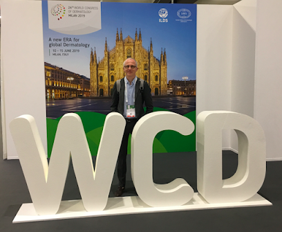 Dott. Aldo Cuccia Medico Chirurgo Specialista in Dermatologia