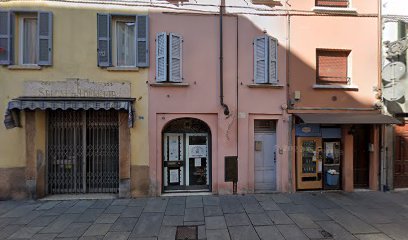 Ghirarduzzi Dr. Andrea